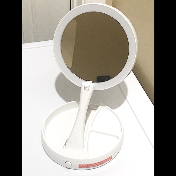 KHOLS Accessories - 🆕🦋3/25$KHOLS ADJUSTABLE LIGHT UP SWIVEL ↕️↗️↙️